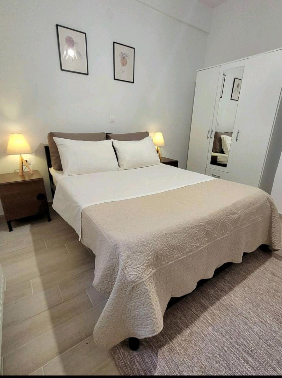 Center River Apartment Florina Esterno foto
