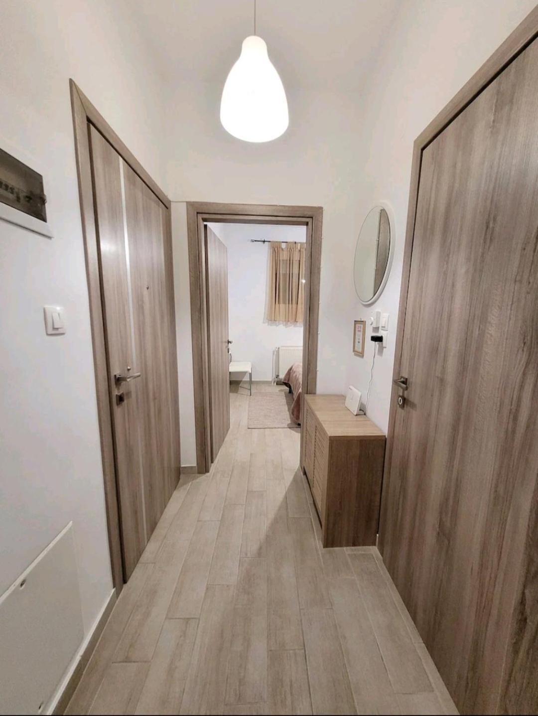 Center River Apartment Florina Esterno foto